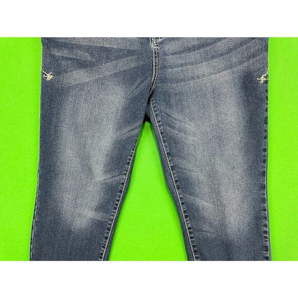 Apple Bottom Jeans Capris Women's 14 Embroidered Pockets Stretch Denim Y2K - Picture 4 of 15